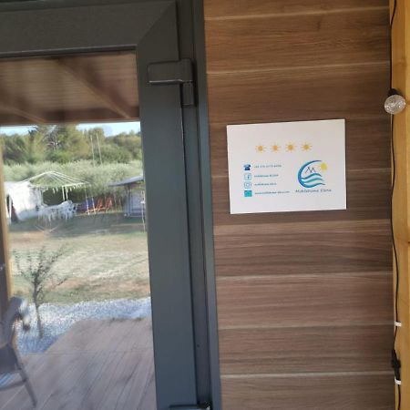 Mobilehome Elena Premium With Pool, Istria 班约勒 外观 照片