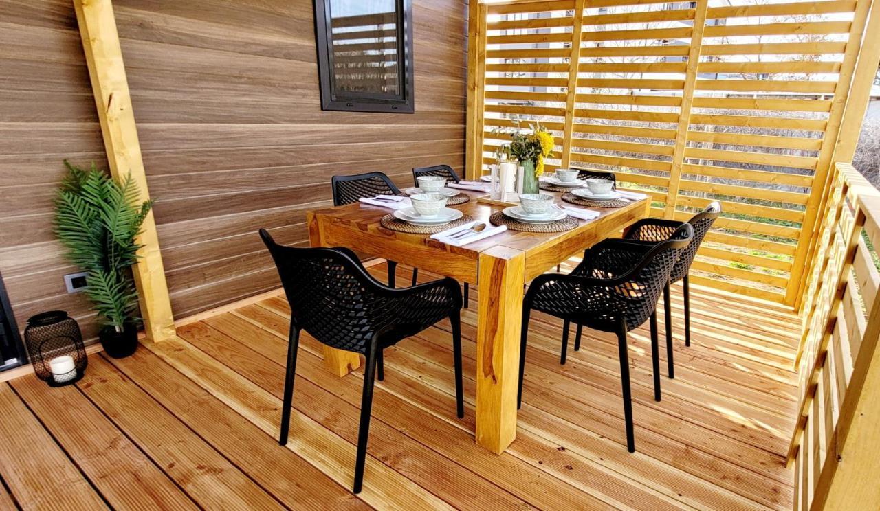 Mobilehome Elena Premium With Pool, Istria 班约勒 外观 照片