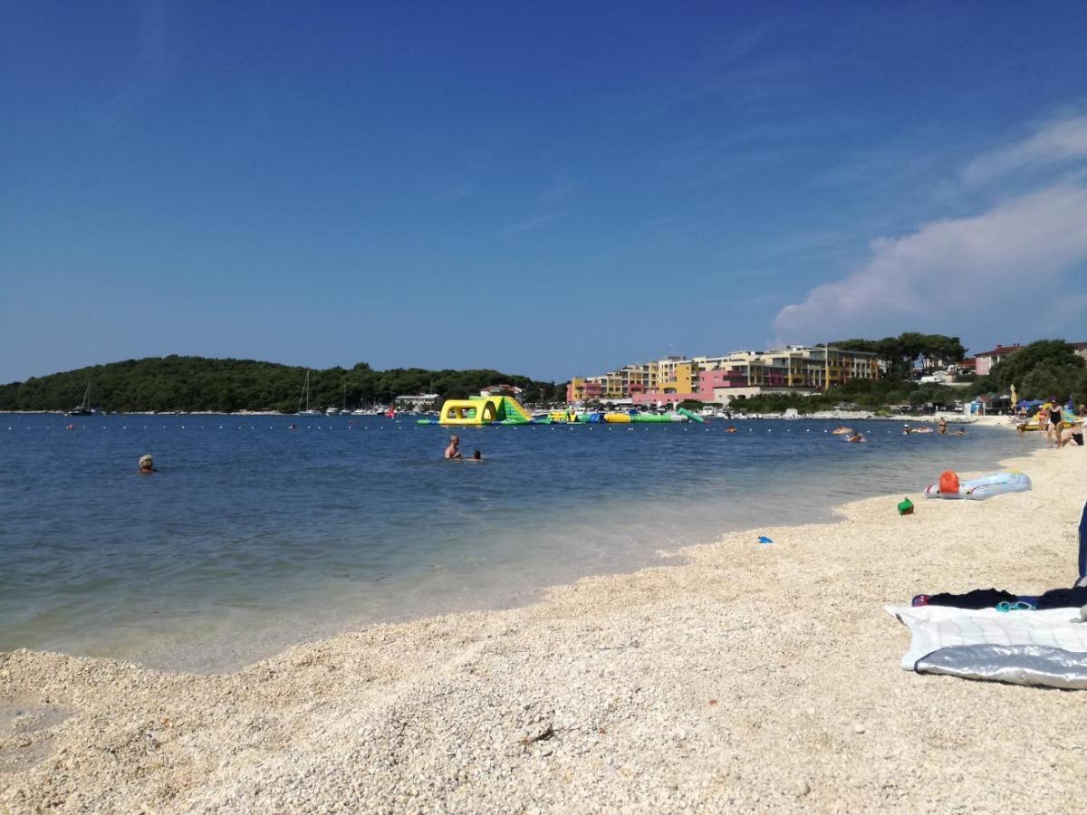 Mobilehome Elena Premium With Pool, Istria 班约勒 外观 照片