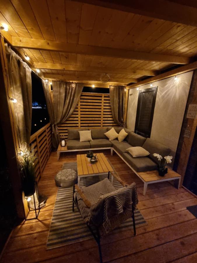 Mobilehome Elena Premium With Pool, Istria 班约勒 外观 照片